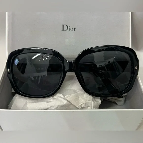 Dior Brilliance F~ Black with Bold Embellishments Exquisite Condition with Box - Picture 2 of 10
